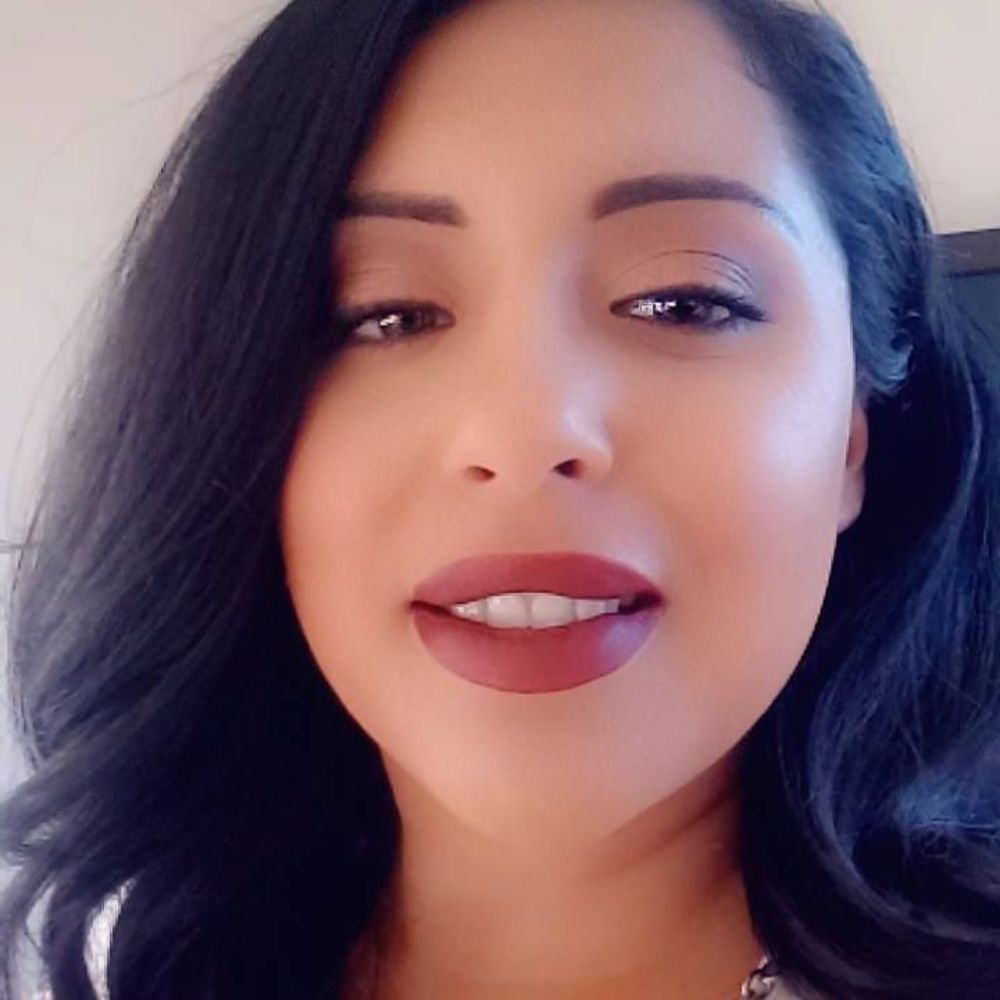 Meet your Posher, Karina